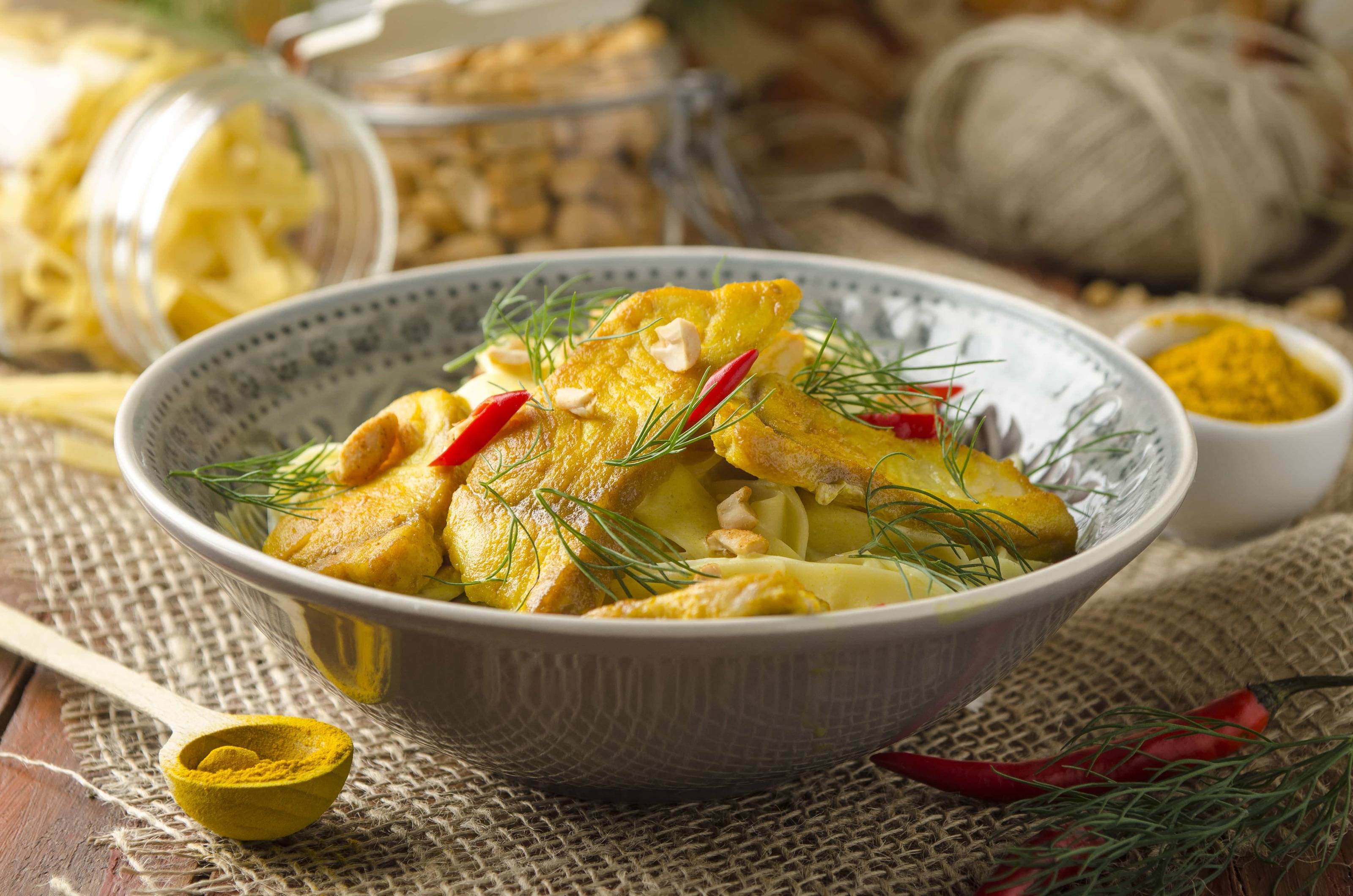Würzige Bandnudeln mit Waller Rezept