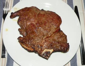 Rindersteaks vom Grill Rindersteaks vom Grill