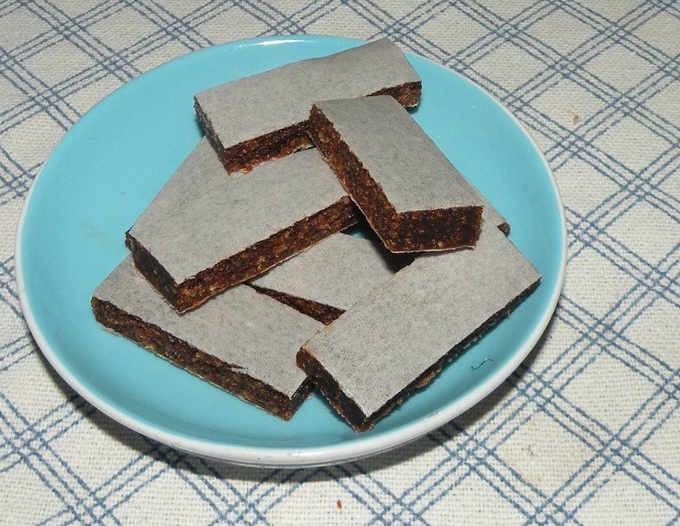 Energieriegel mit Himbeeren Energieriegel mit Himbeeren