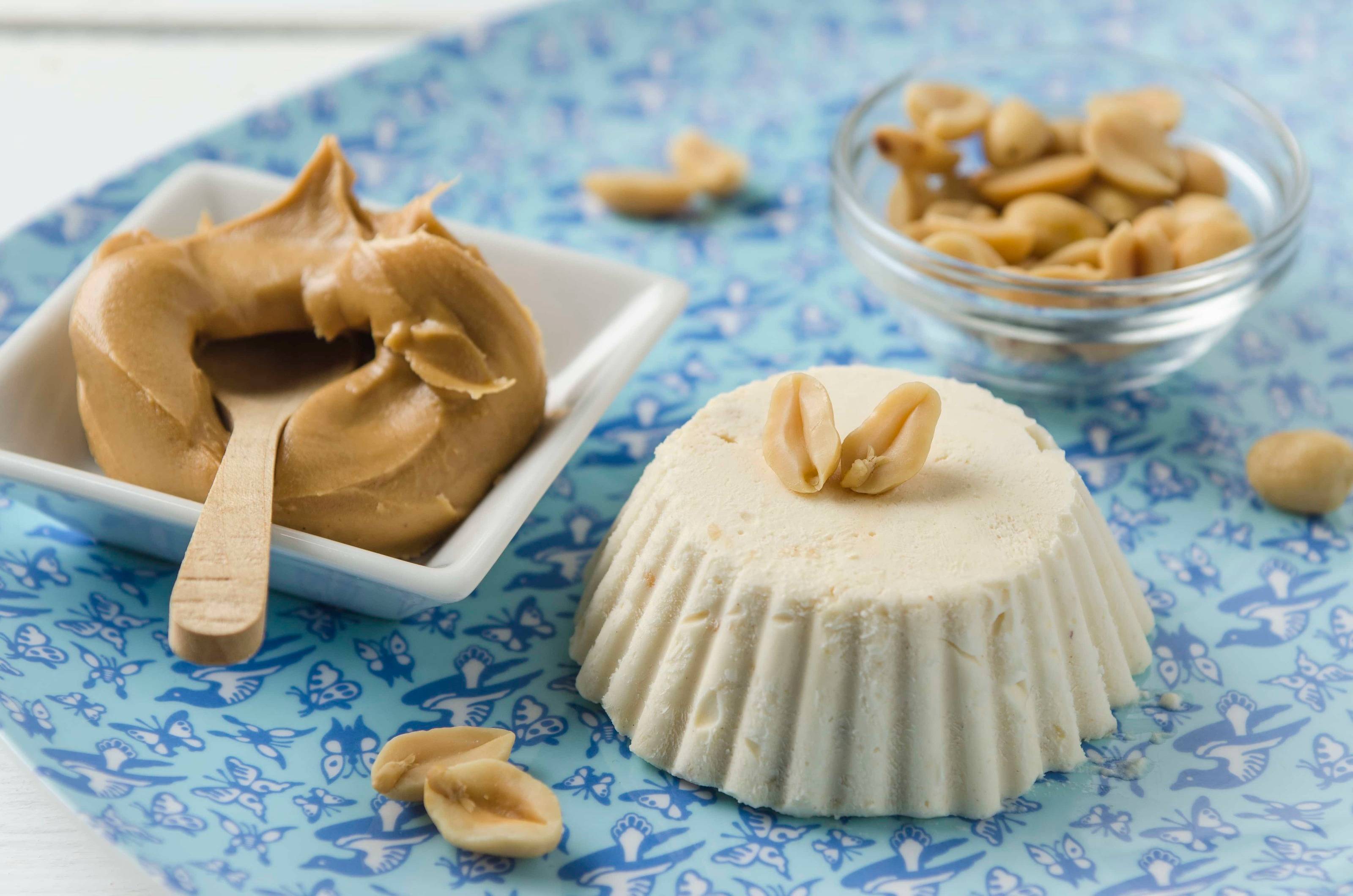 Cremiges Erdnussbutter-Milcheis Rezept