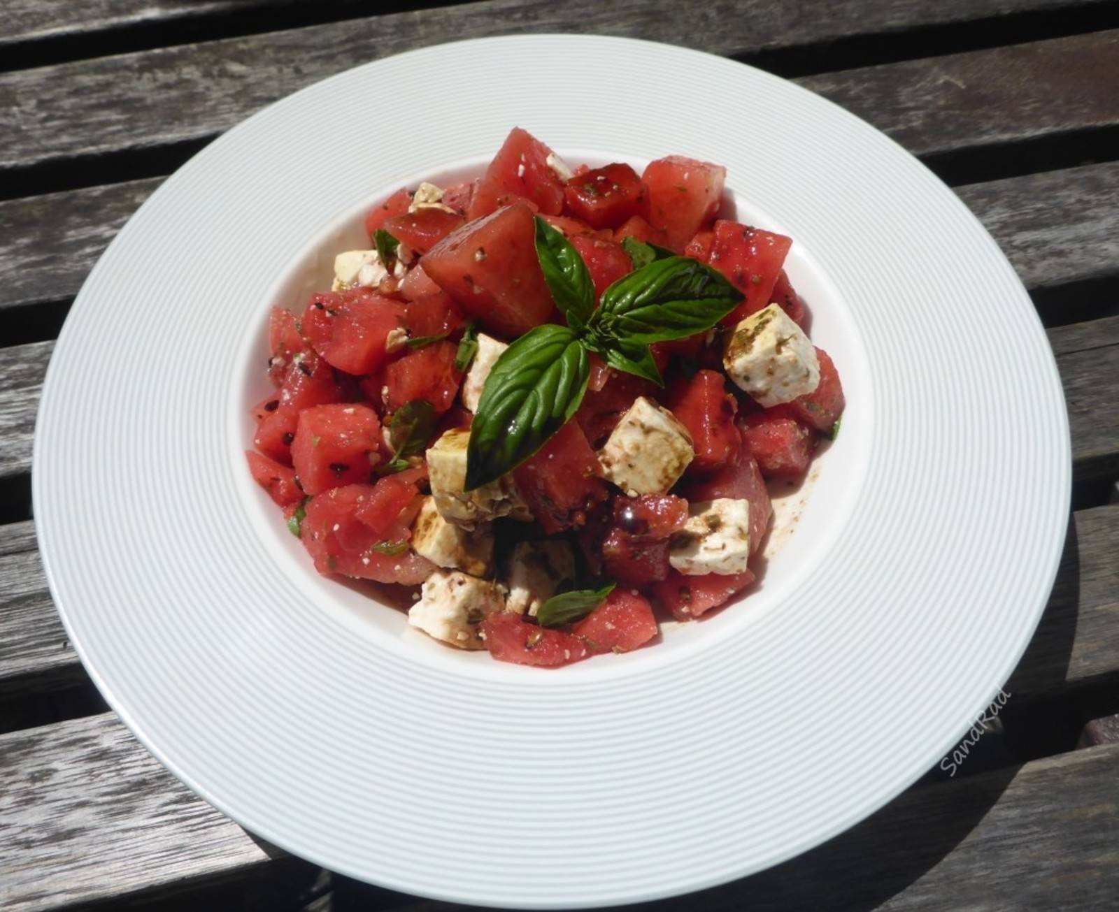 Wassermelonen-Schafskäse-Salat