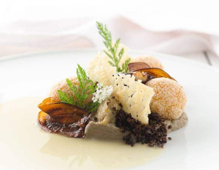 Melanzani mit Grießbällchen, Champignons und Parmesan Melanzani mit Grießbällchen, Champignons und Parmesan