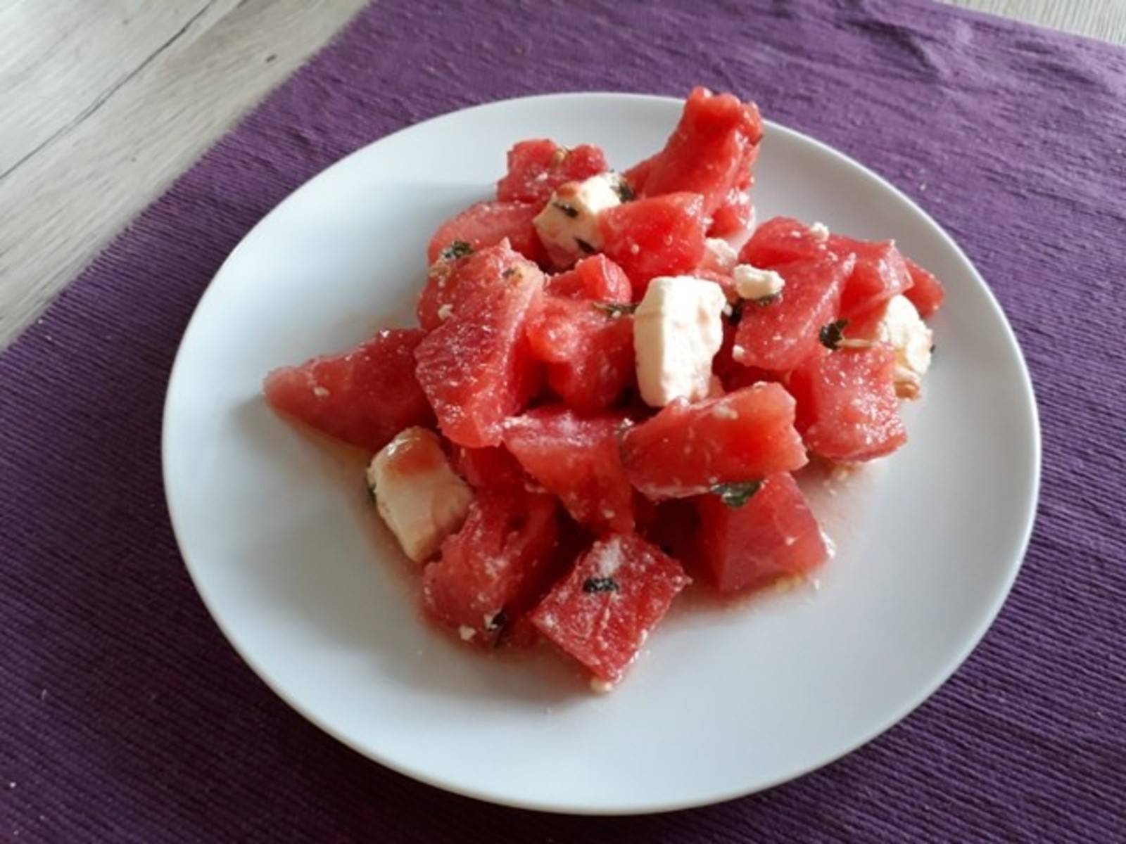 Wassermelonensalat mit Schafkäse