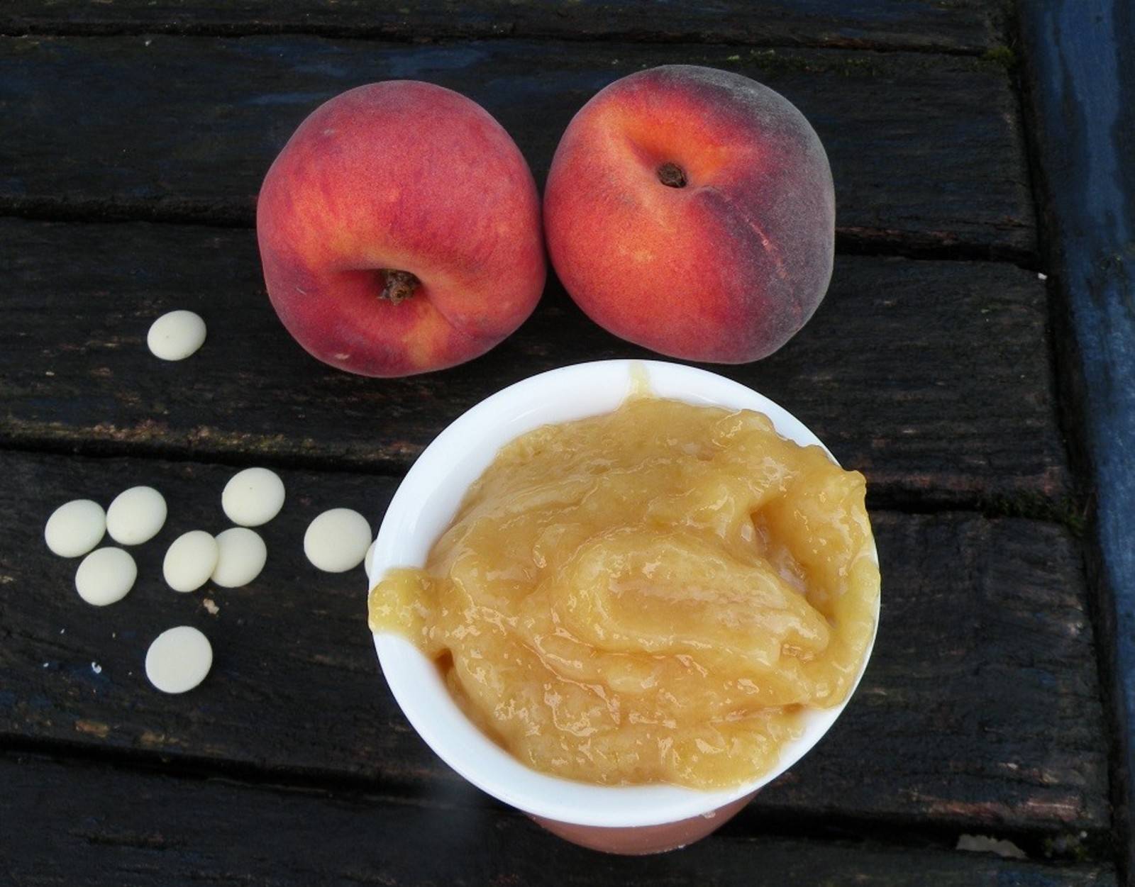 Pfirsichmarmelade mit weißer Schokolade Rezept - ichkoche.de