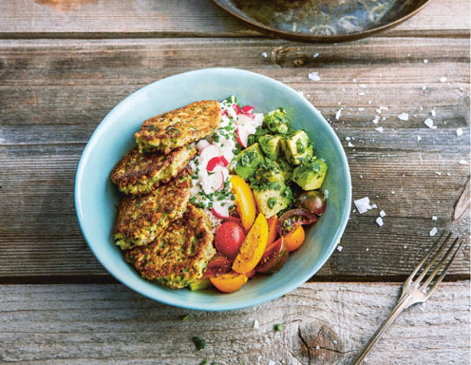 Kräuter-Avocado-Bowl mit Pilz-Talern Rezept