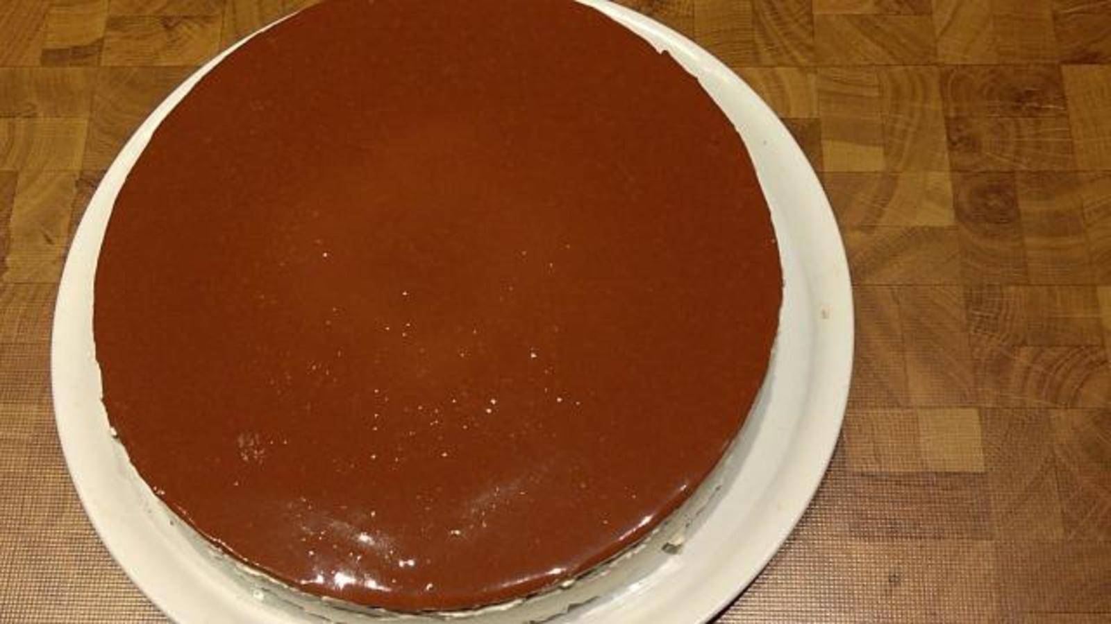 Schokoladentorte mit Himbeerkern Rezept - ichkoche.de