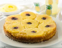 Klassischer Ananas-Upside-Down-Cake