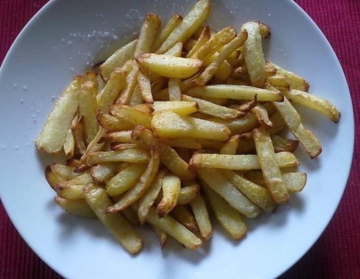 Pommes frites aus der Heißluftfritteuse