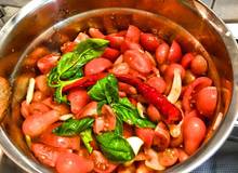 Tomatensauce auf Vorrat Tomatensauce auf Vorrat