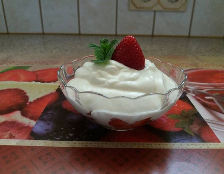 Leichtes Erdbeerdessert Leichtes Erdbeerdessert