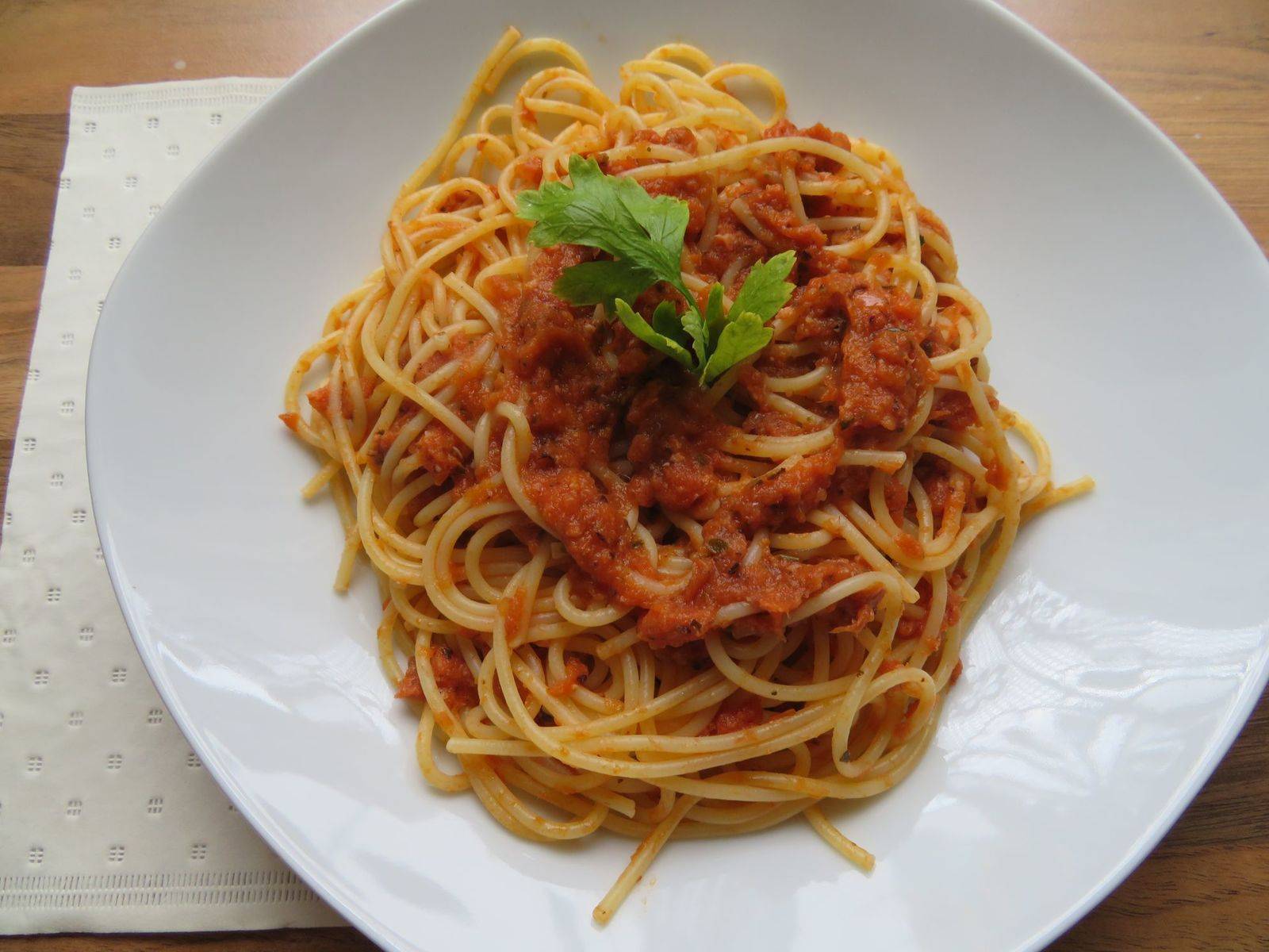 Speck-Tomaten-Sugo