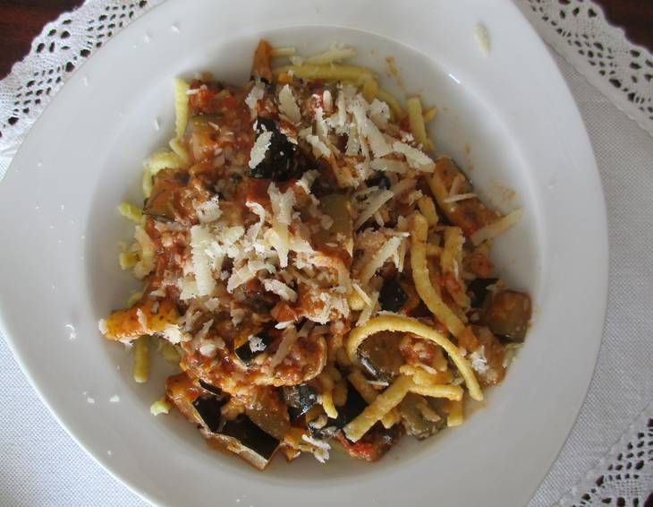 Tomaten-Zucchini-Sauce Tomaten-Zucchini-Sauce