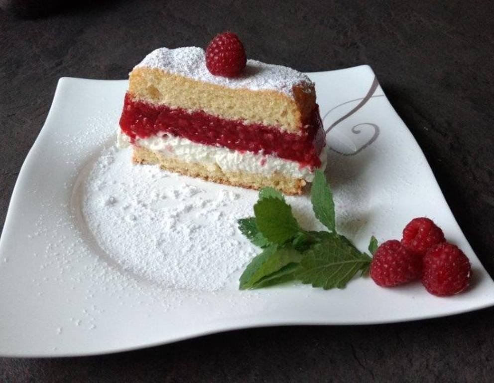 Himbeer-Apfel-Granatapfelschnitten Himbeer-Apfel-Granatapfelschnitten