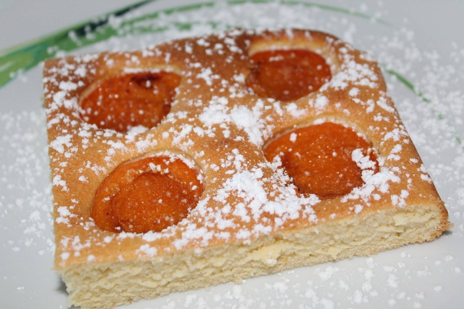 Einfacher Marillenkuchen