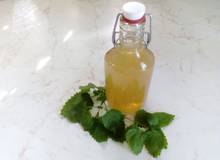 Zitronenmelissen-Sirup Zitronenmelissen-Sirup