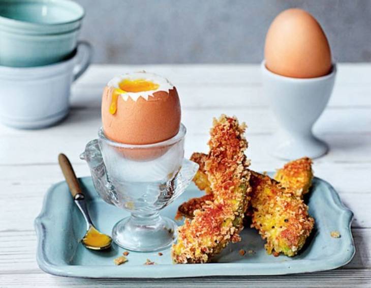 Weiche Eier mit knusprigen Avocado-Pommes