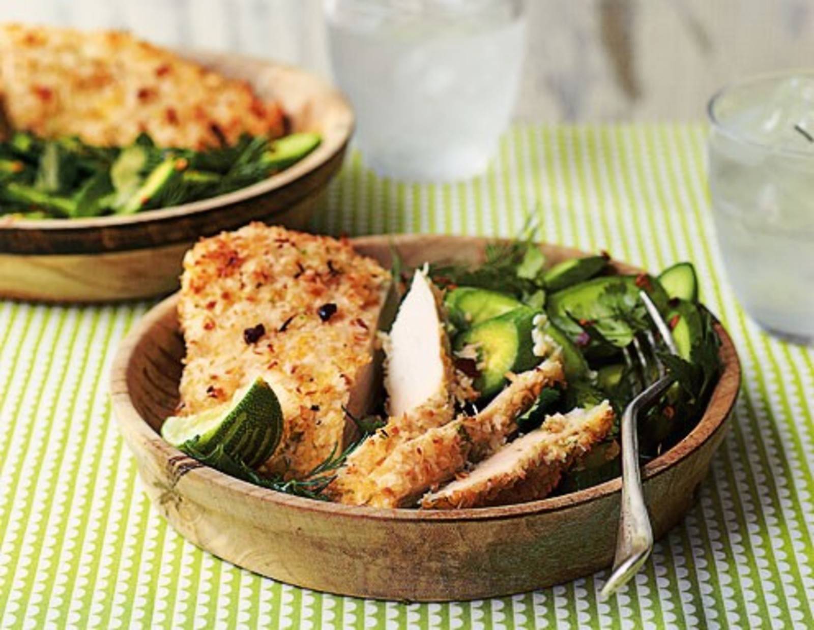 Scharfes Hühnchen mit Gurkensalat Rezept - ichkoche.de Scharfes Hühnchen mit Gurkensalat Rezept - ichkoche.de