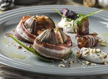 Gefüllte Feigen und Datteln mit Ziegentopfencreme Gefüllte Feigen und Datteln mit Ziegentopfencreme