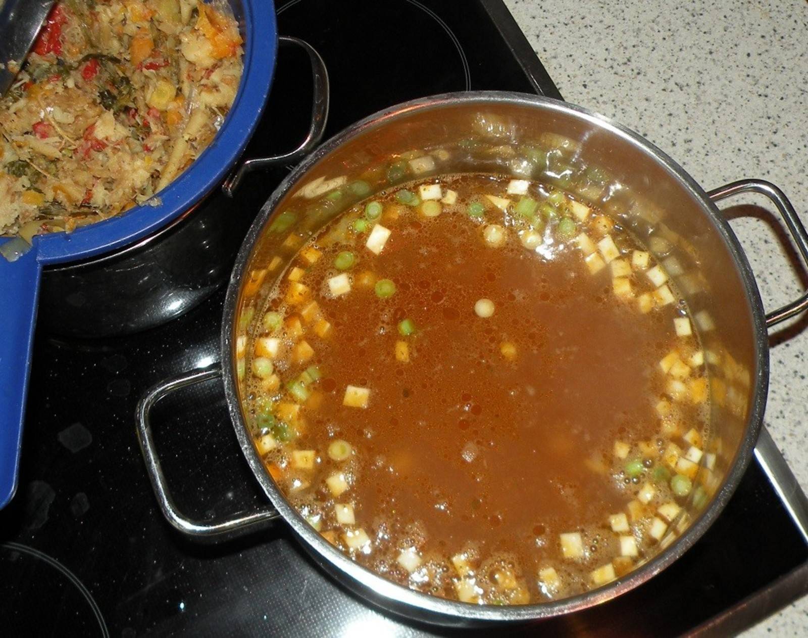 Gemüsesuppe ohne Suppenwürfel