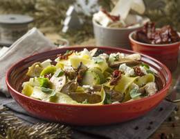 Pappardelle mit Kohlsprossen, Steinpilzen und Feta Pappardelle mit Kohlsprossen, Steinpilzen und Feta