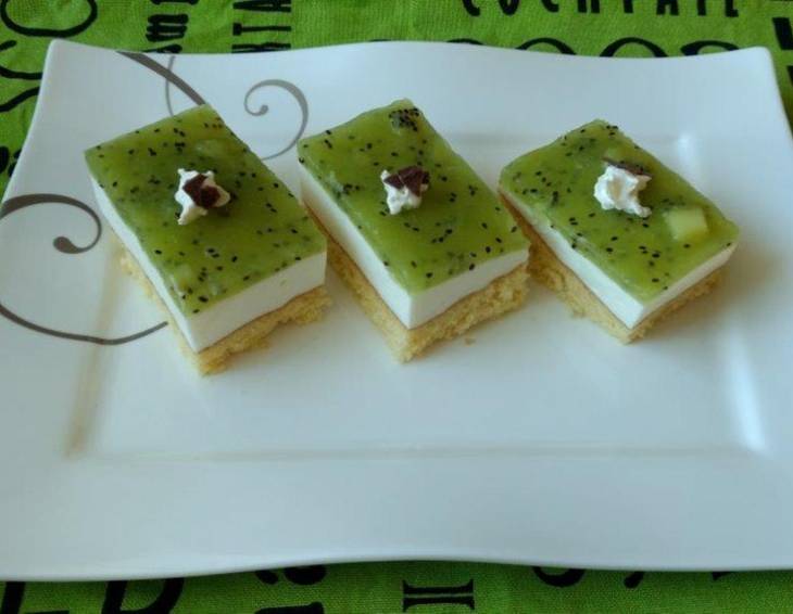 Kiwi-Joghurtschnitten Kiwi-Joghurtschnitten