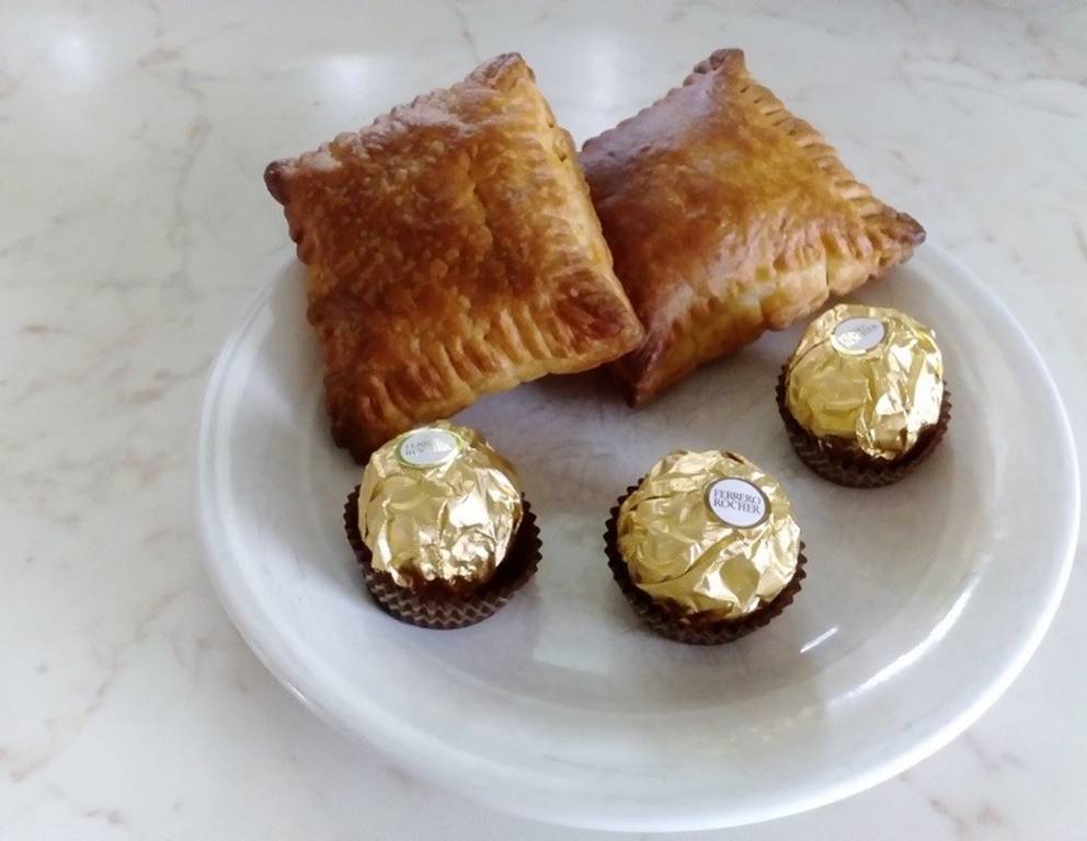 Ferrero Rocher-Tascherl Ferrero Rocher-Tascherl