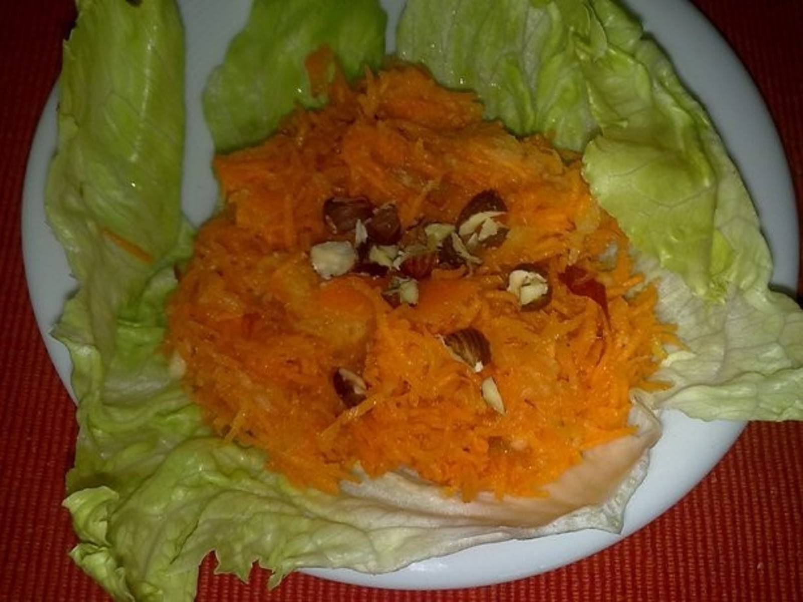 Apfel-Karotten-Rohkost Rezept - ichkoche.de Apfel-Karotten-Rohkost Rezept - ichkoche.de