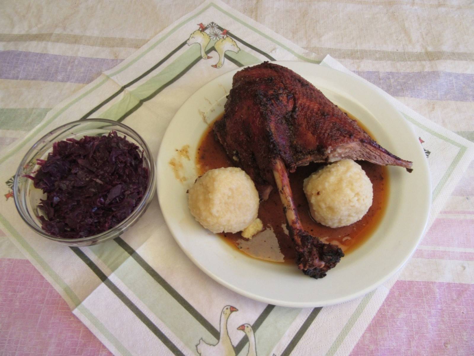 Gegrillte Gans Rezept - ichkoche.de Gegrillte Gans Rezept - ichkoche.de