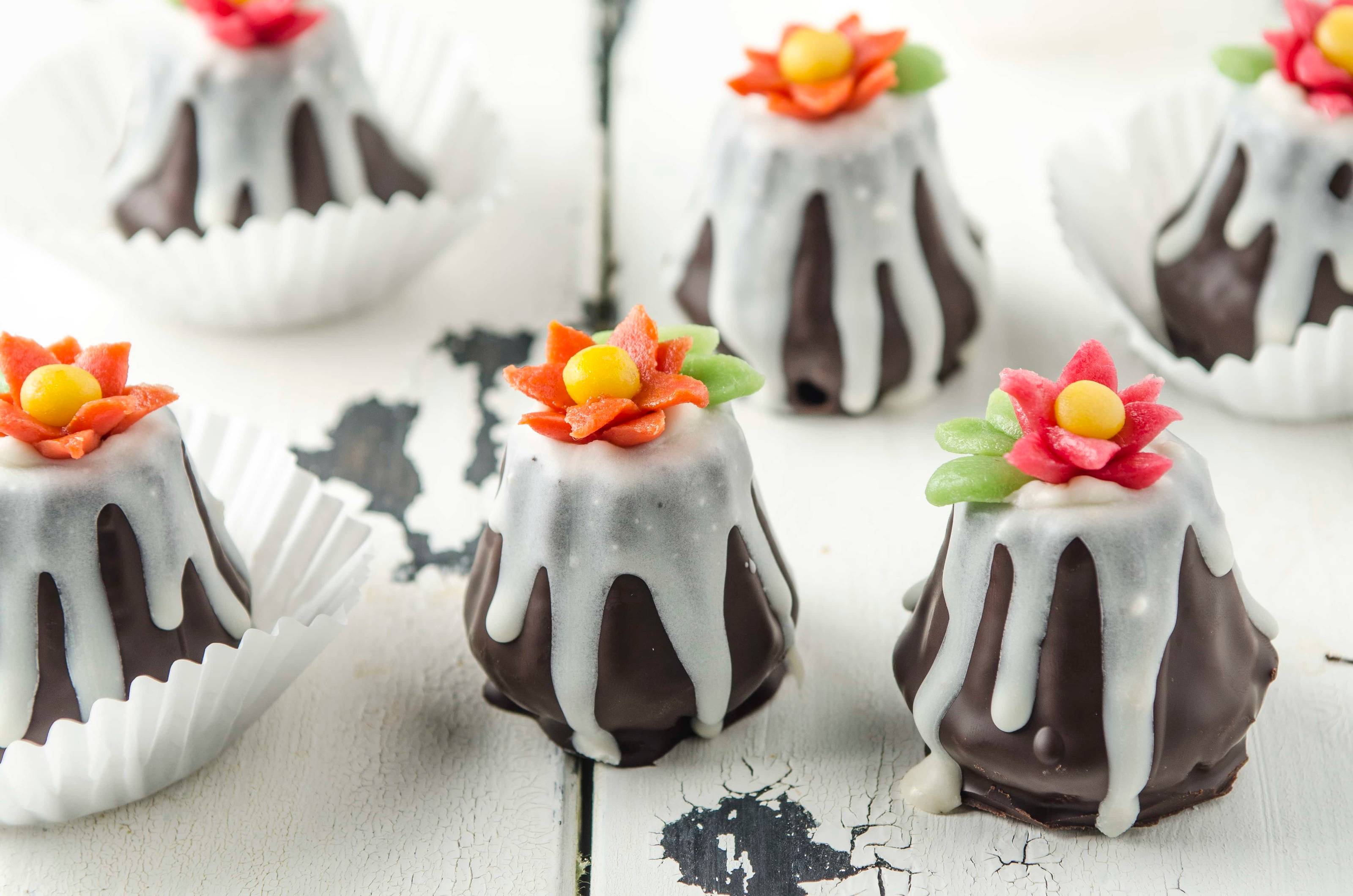 Blümchen Petits Fours Rezept