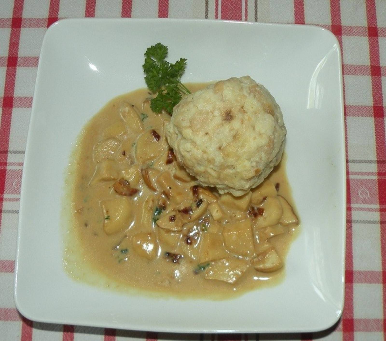 Steinpilzsoße Rezept - ichkoche.de Steinpilzsoße Rezept - ichkoche.de