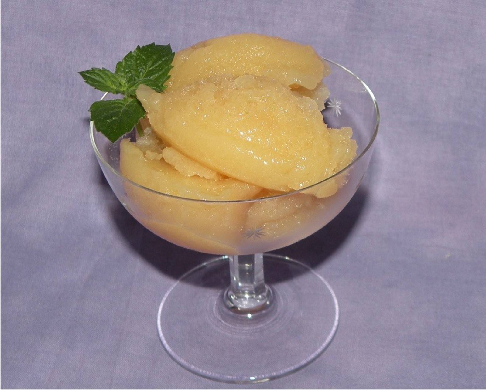 Leichtes Pfirsich-Sorbet Rezept - ichkoche