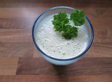 Bananen-Trauben-Petersilien-Smoothie Bananen-Trauben-Petersilien-Smoothie