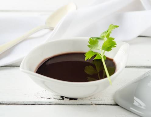 Rotweinsauce Rezept - ichkoche.ch Rotweinsauce Rezept - ichkoche.ch