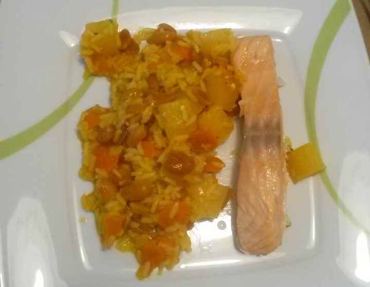 Lachsfilet mit Ananas-Erdnuss-Karotten-Reis aus dem Schongarer Lachsfilet mit Ananas-Erdnuss-Karotten-Reis aus dem Schongarer