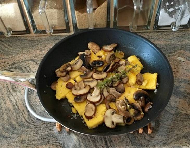 Polenta mit Pilzen Polenta mit Pilzen