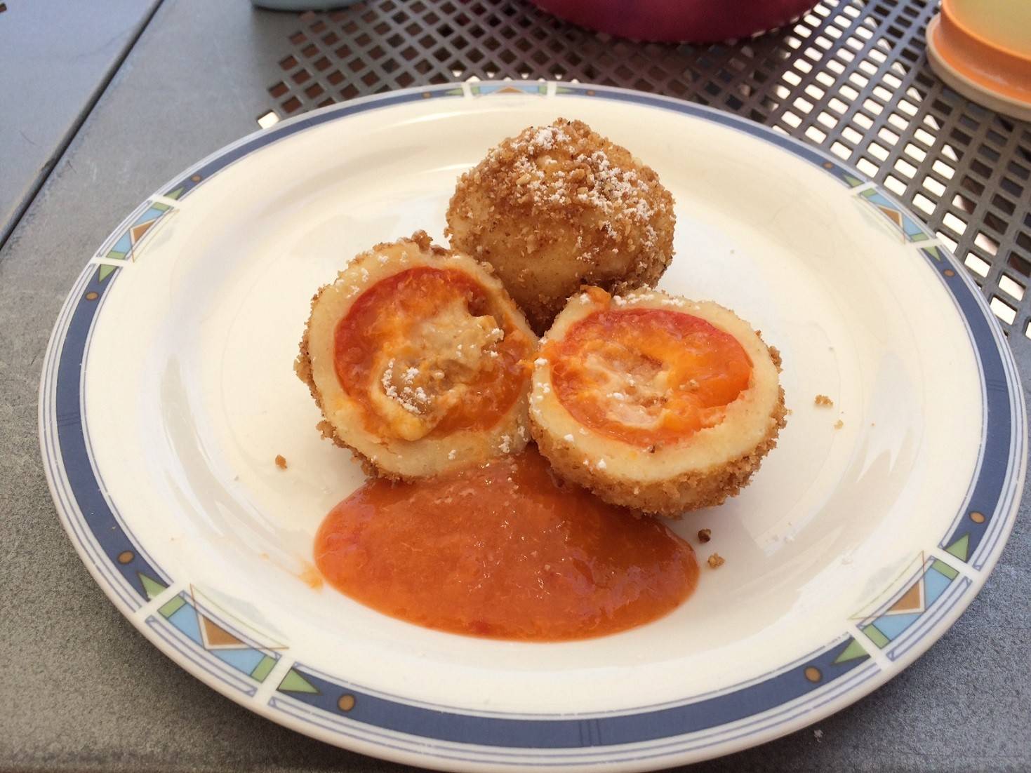 Marillenknödel mit Marillensauce