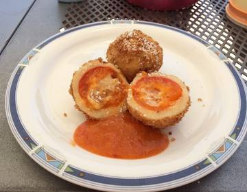 Marillenknödel mit Marillensauce Marillenknödel mit Marillensauce