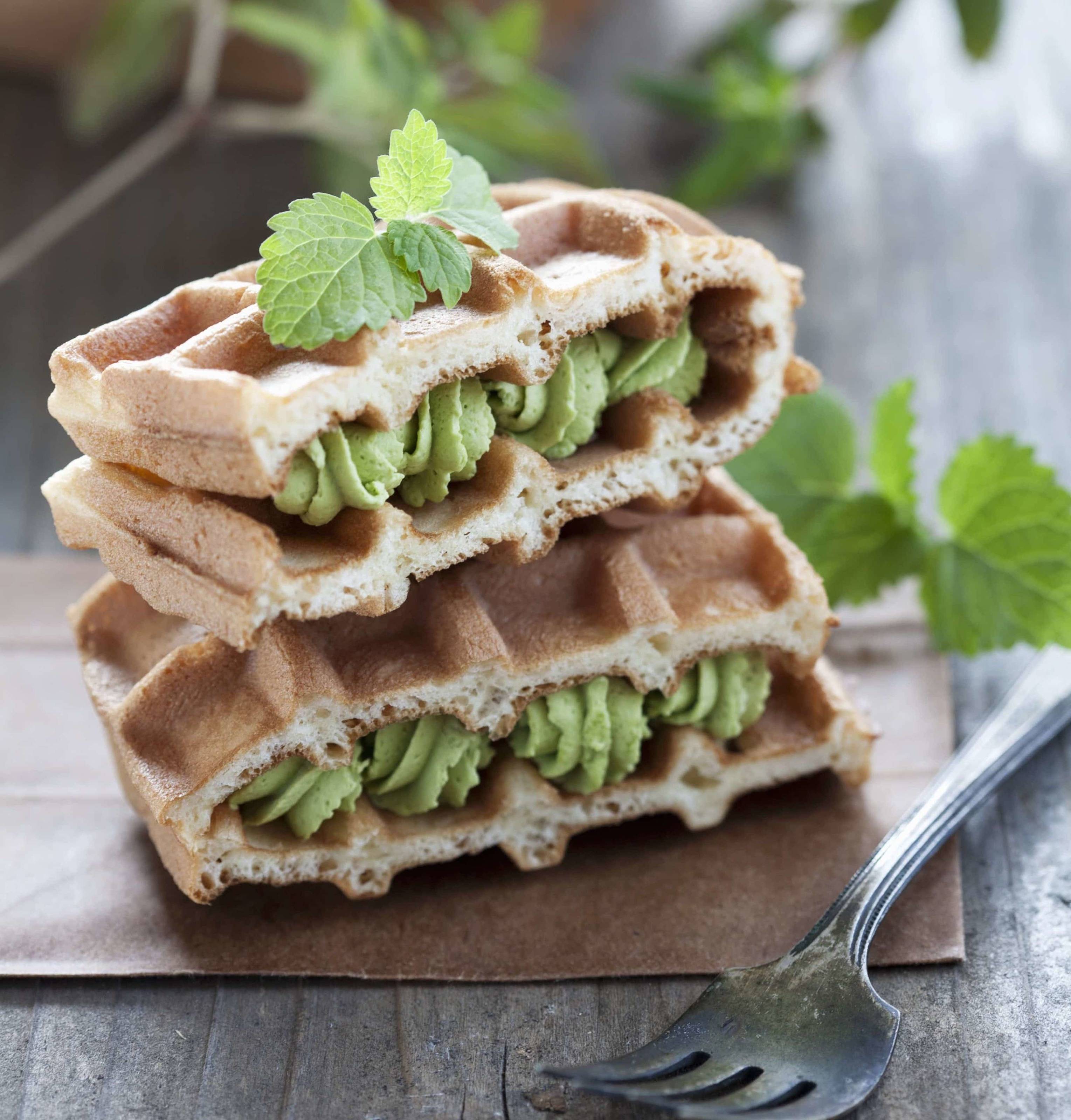 Waffeln gefüllt mit Apfel-Matchacreme Rezept