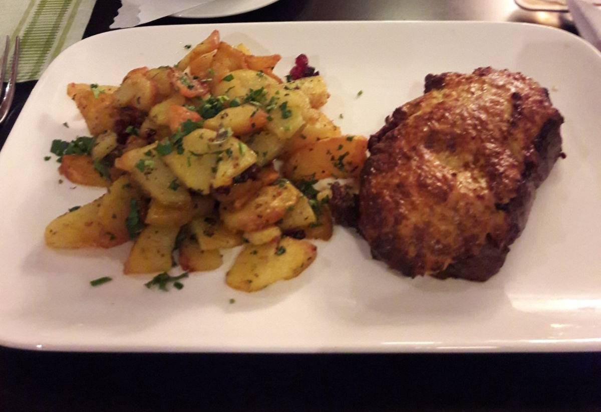 Rumpsteak mit Zwiebel-Senfkruste und Wurzelgemüse Rezept - ichkoche.de Rumpsteak mit Zwiebel-Senfkruste und Wurzelgemüse Rezept - ichkoche.de