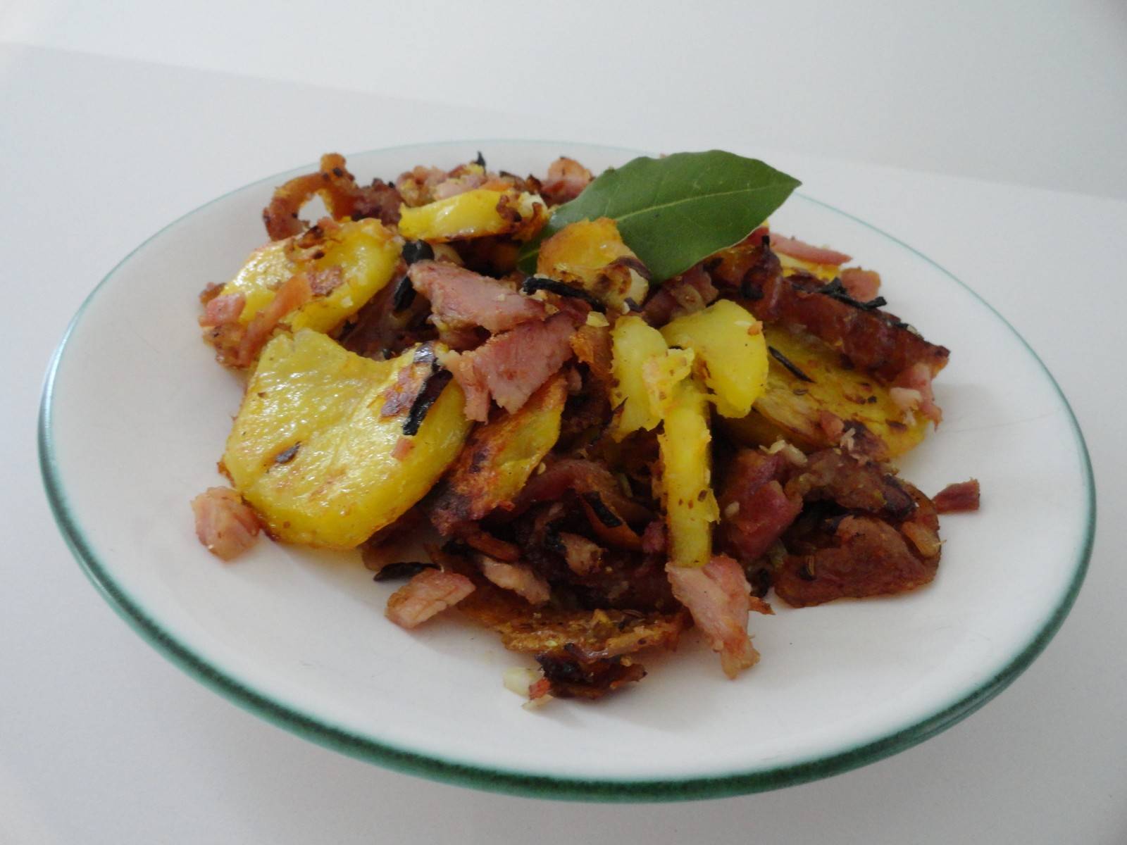 Tiroler Gröstl Rezept - ichkoche.de Tiroler Gröstl Rezept - ichkoche.de