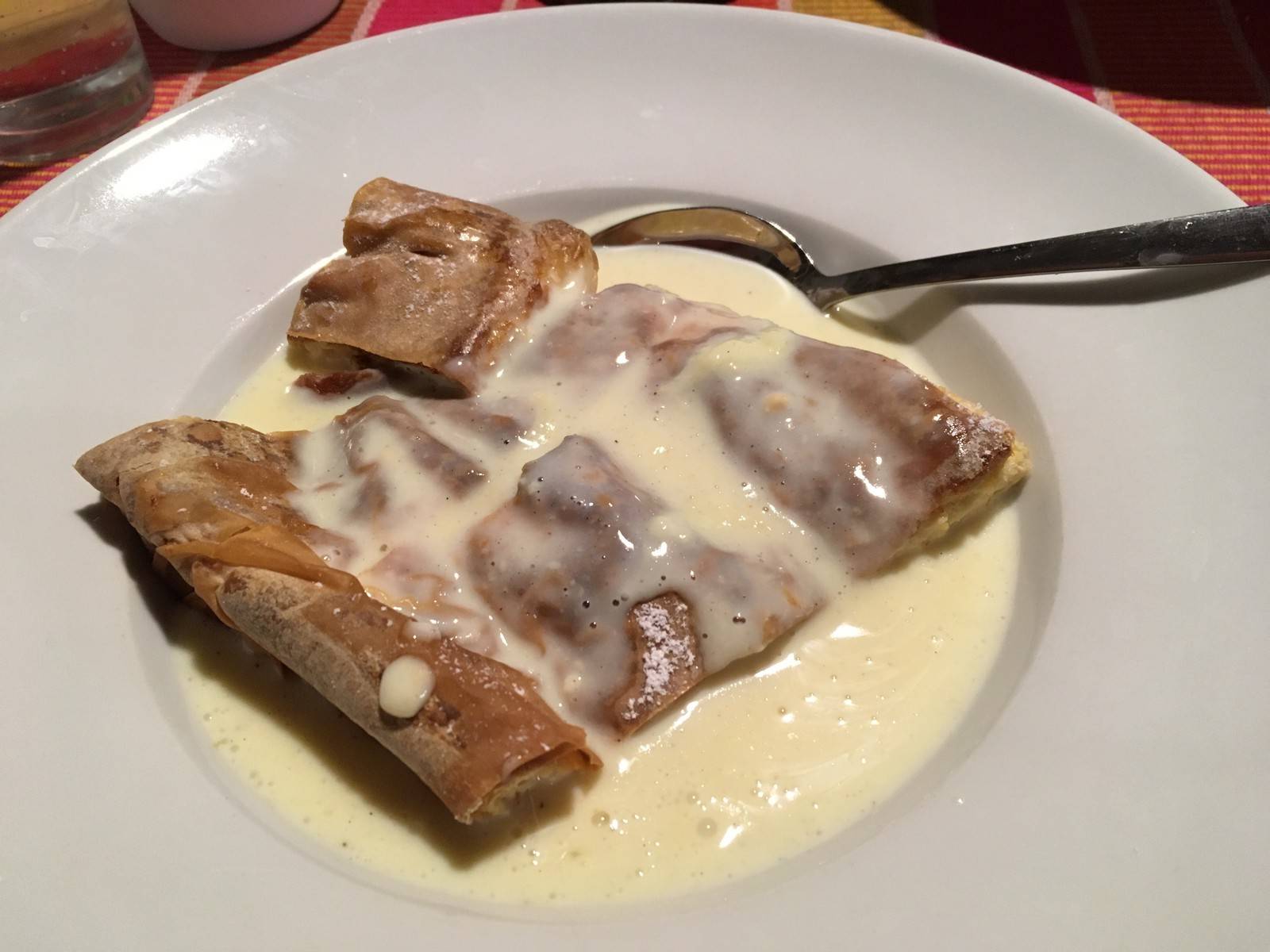 Milchrahmstrudel Rezept - ichkoche.de Milchrahmstrudel Rezept - ichkoche.de