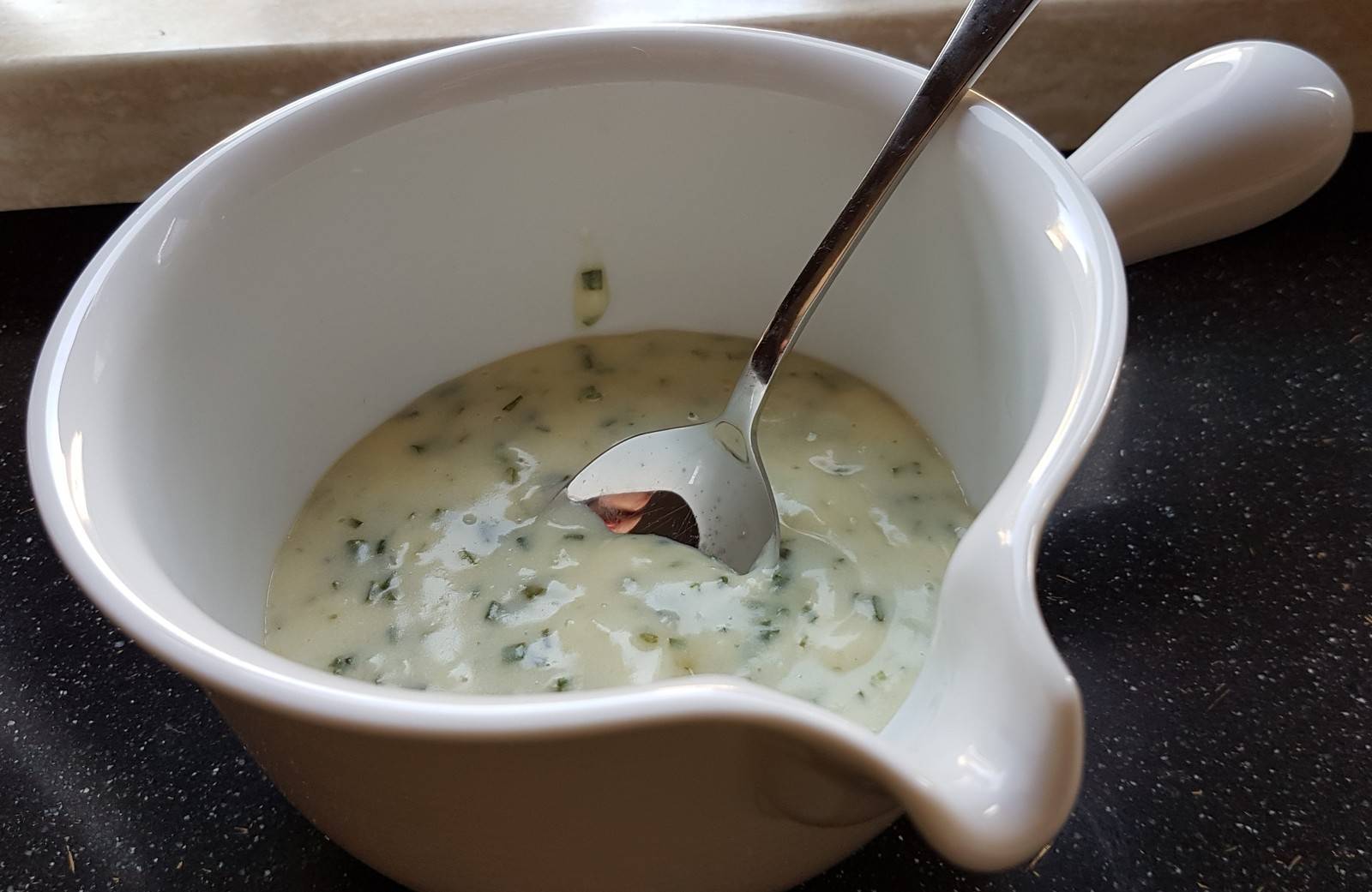 Kräuter-Hollandaise Rezept - ichkoche.de Kräuter-Hollandaise Rezept - ichkoche.de