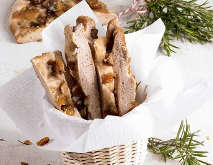 Fladenbrot mit Maroni, Rosinen und Rosmarin