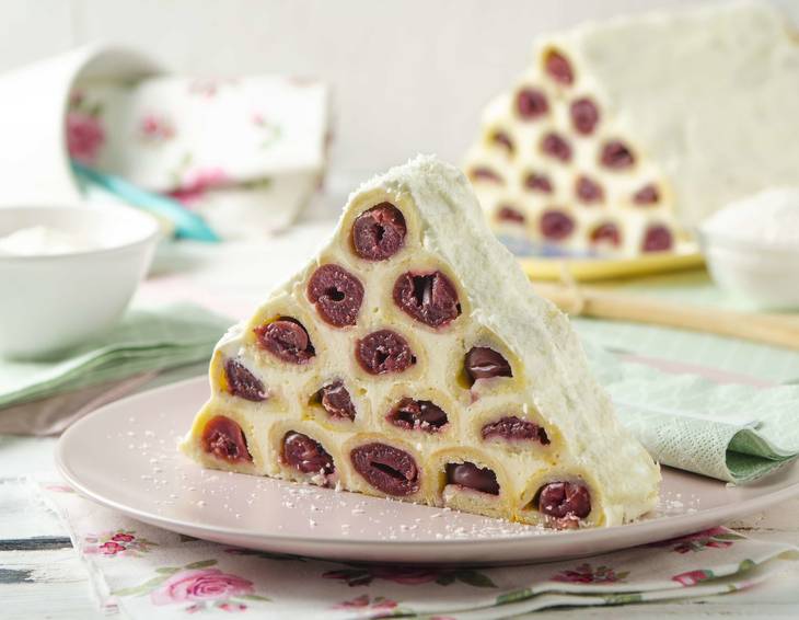 Pyramiden-Kirsch-Kuchen Pyramiden-Kirsch-Kuchen