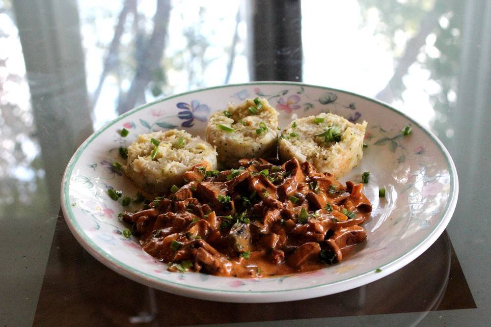 Eierschwammerlgulasch