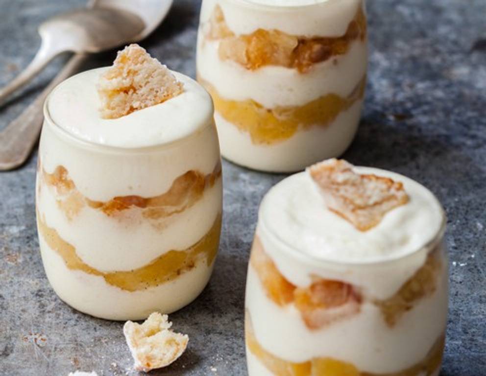 Schnelles Tiramisu mit gebratener Ananas Schnelles Tiramisu mit gebratener Ananas