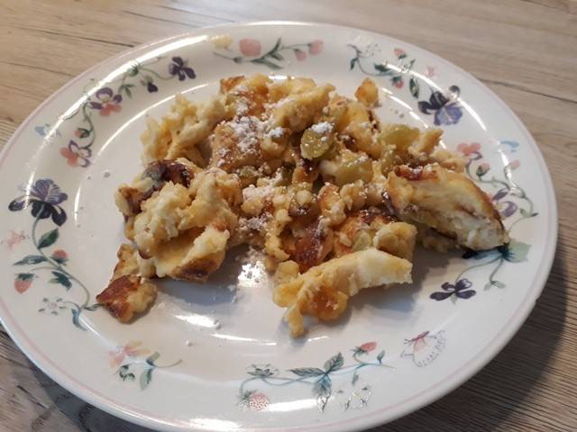 Kaiserschmarren mit Weintrauben