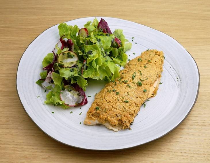 Glutenfreies Festtagsmenü: Fischfilet in Mandelkruste