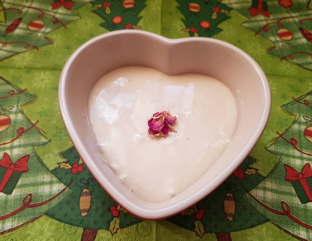 Rosen-Marzipanfülle Rosen-Marzipanfülle