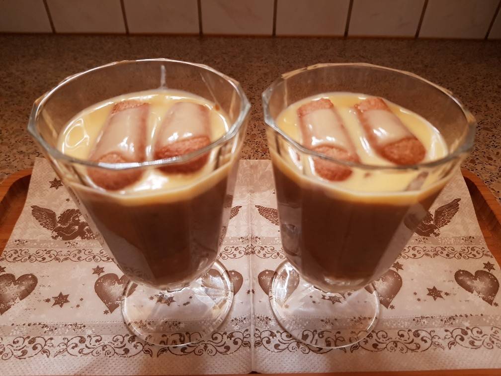 Eierlikör-Kaffee Dessert